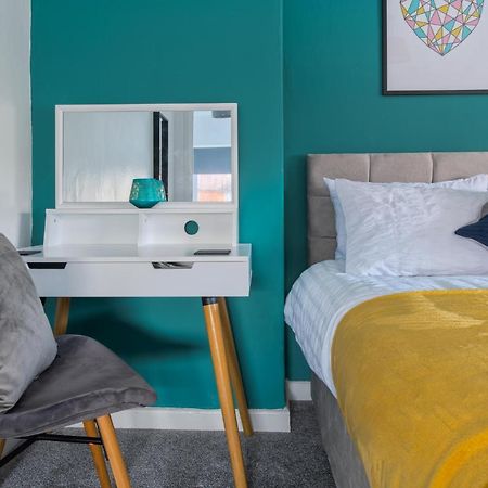 Rookwood House - Spacious Home With Free Parking - Short Stay Leeds Leeds  Eksteriør billede