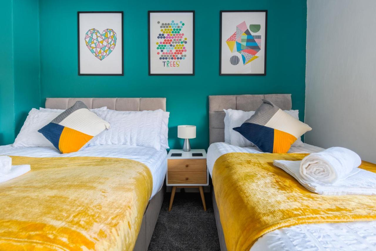 Rookwood House - Spacious Home With Free Parking - Short Stay Leeds Leeds  Eksteriør billede