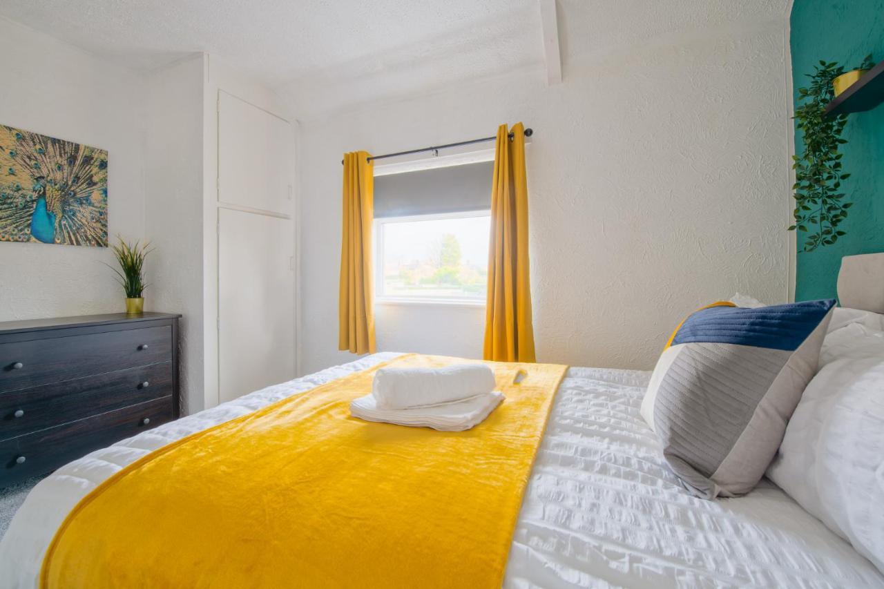 Rookwood House - Spacious Home With Free Parking - Short Stay Leeds Leeds  Eksteriør billede
