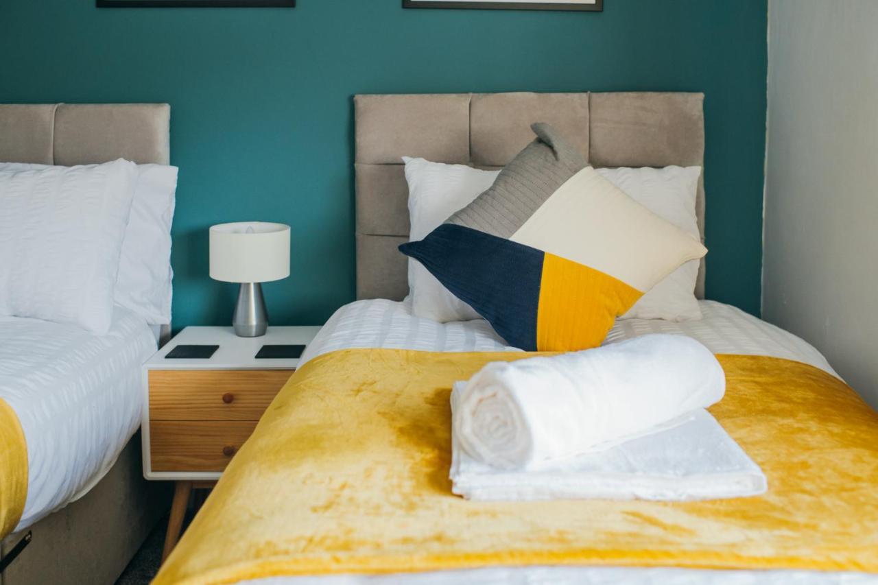 Rookwood House - Spacious Home With Free Parking - Short Stay Leeds Leeds  Eksteriør billede