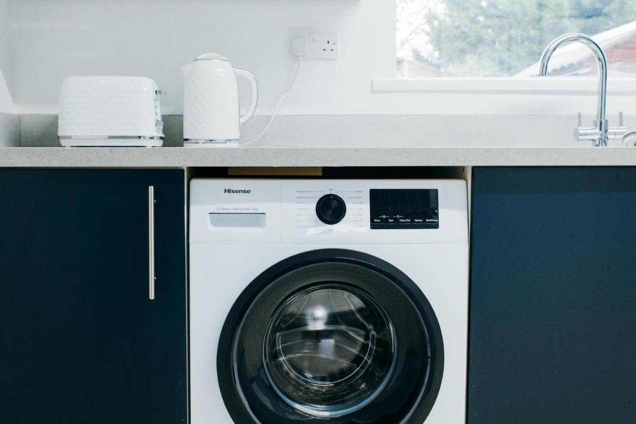 Rookwood House - Spacious Home With Free Parking - Short Stay Leeds Leeds  Eksteriør billede