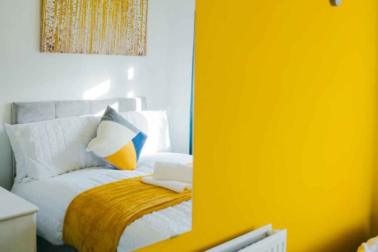 Rookwood House - Spacious Home With Free Parking - Short Stay Leeds Leeds  Eksteriør billede